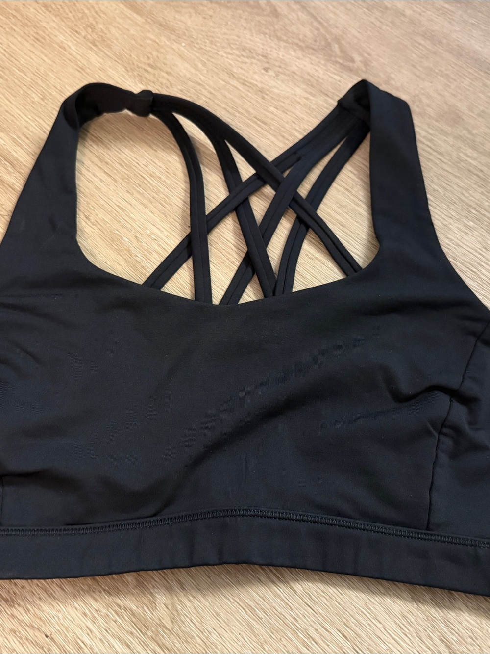 Never worn Lululemon free to be wild Sports Bra size 6